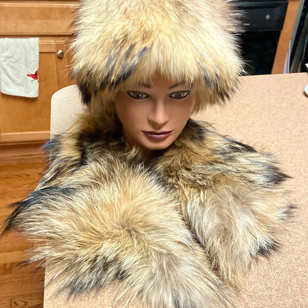 Raccoon Fur Collar #63 - Picture 1 of 12